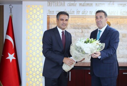 Yeni düzenleme ile birlikte İzmir Defterdarı olarak görevlendirilen İzmir Vergi