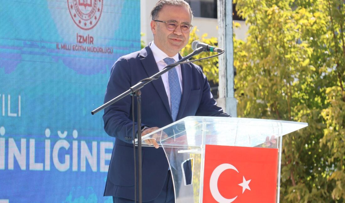 İzmir’de 2024-2025 eğitim öğretim yılı, İlköğretim Haftası kapsamında düzenlenen
etkinliklerle büyük