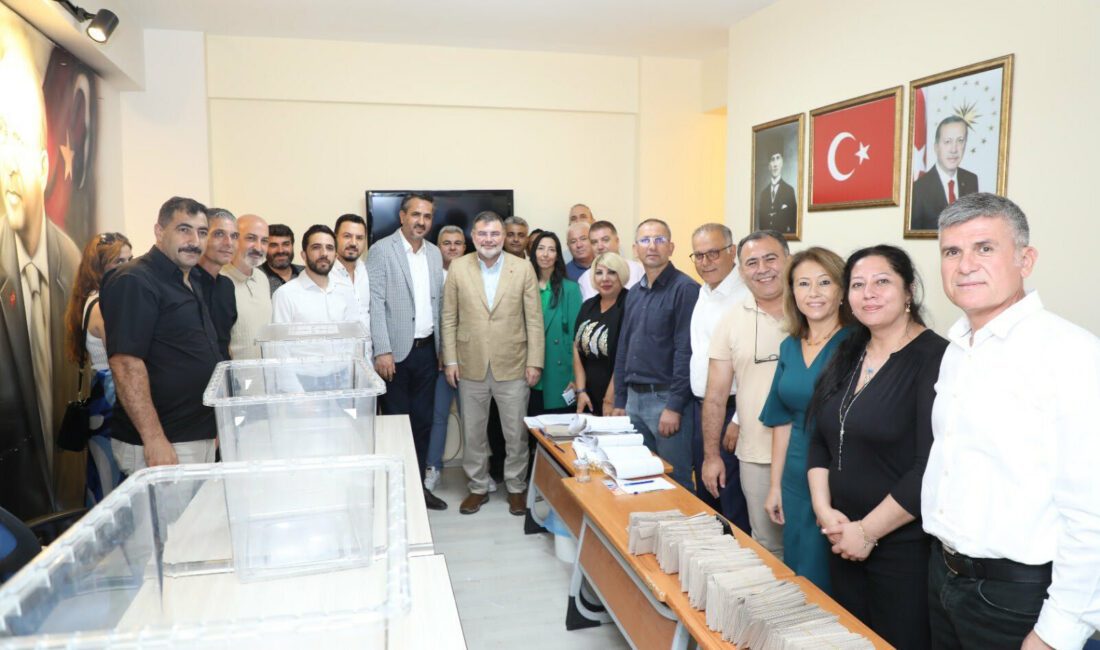 AK Parti İzmir İl Başkanı Bilal Saygılı, haftasonu 30 ilçede