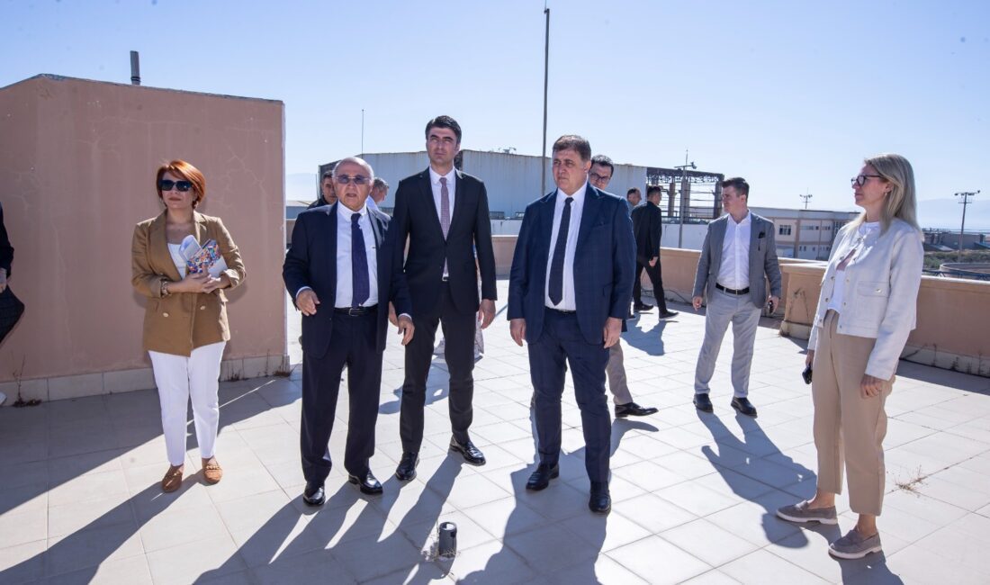 İzmir Büyükşehir Belediye Başkanı Dr. Cemil Tugay, Çiğli İleri Biyolojik