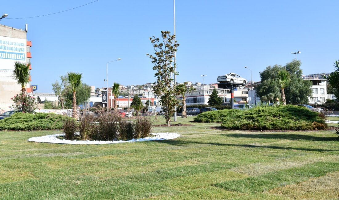 Çiğli Belediyesi ekipleri ilçenin çehresini değiştirecek yeşillendirme çalışmalarına ara vermeden