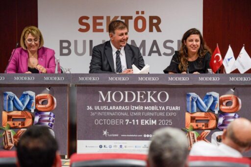 İzmir Büyükşehir Belediye Başkanı Dr. Cemil Tugay, Fuar İzmir'de mobilya