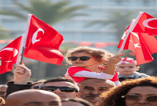 İzmir’de “Cumhuriyet her yerde” Cumhuriyet Bayramı’nın 101’inci yıl kutlamaları, İzmir’de