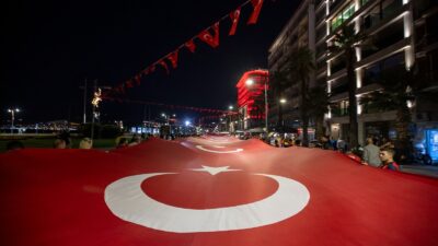 İzmir Büyükşehir Belediyesi, 29 Ekim Cumhuriyet Bayramı’nı adına yakışır bir