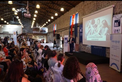 İzmir Serbest Muhasebeci Mali Müşavirler Odası (İZSMMMO) tarafından düzenlenen
“Muhasebe Şenliği”