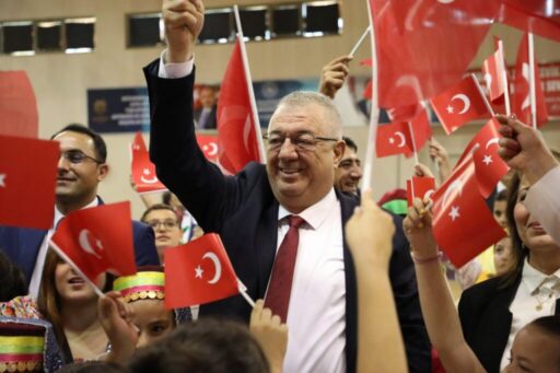 Edremit Belediyesi, Cumhuriyetimizin 101. kuruluş yıldönümünü büyük bir coşkuyla kutlamaya