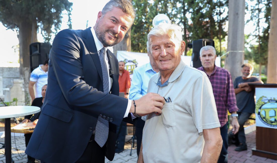 Buca’da “İkinci Bahar Buluşması” Buca Belediye Başkanı Görkem Duman, 1 Ekim Dünya Yaşlılar Günü