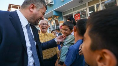 Herkese eşit hizmet ilkesiyle çalışmalarını sürdüren Buca Belediye Başkanı Görkem