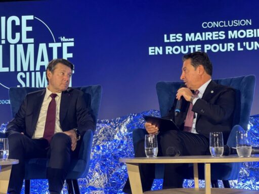 Muğla Büyükşehir Belediyesi ve Kıyı Ege Belediyeler Birliği Başkanı
Ahmet Aras,