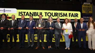 Muğla Büyükşehir Belediye Başkanı Ahmet Aras 2.İstanbul Turizm Fuarı’na katıldı
