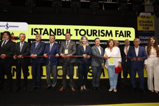 Muğla Büyükşehir Belediye Başkanı Ahmet Aras 2.İstanbul Turizm Fuarı’na katıldı
