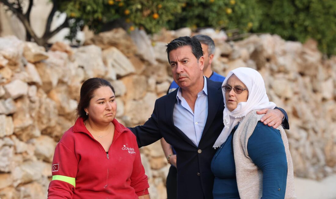 Muğla Büyükşehir Belediyesi Menteşe ve Dalaman ilçelerindeki
yangınlardan etkilenen vatandaşların yanında