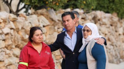 Muğla Büyükşehir Belediyesi Menteşe ve Dalaman ilçelerindeki
yangınlardan etkilenen vatandaşların yanında