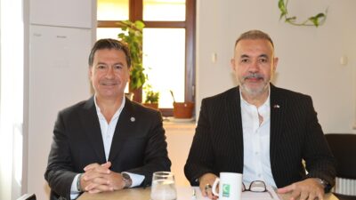Muğla Büyükşehir Belediye Başkanı Ahmet Aras, Yeşilay Muğla Şubesi’ni
ziyaret etti.