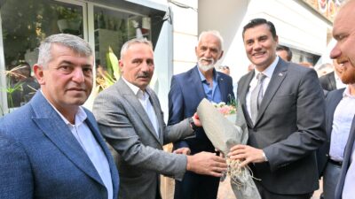 Manisa Büyükşehir Belediye Başkanı Mimar Ferdi Zeyrek, halk odaklı hizmet