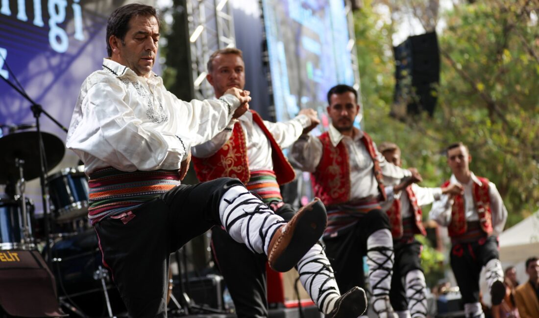 12. Uluslararası Balkan Şenliği Buca’ya renk kattı Buca Belediyesi, geleneksel Uluslararası Balkan Şenliği’ni bu yıl 12. kez