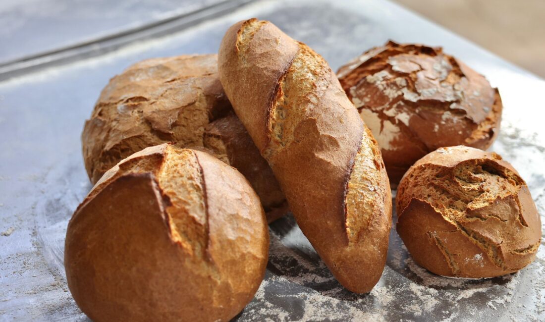 Çeşme Halk Ekmek Fırını, son teknoloji yenilenen makine ağı sayesinde