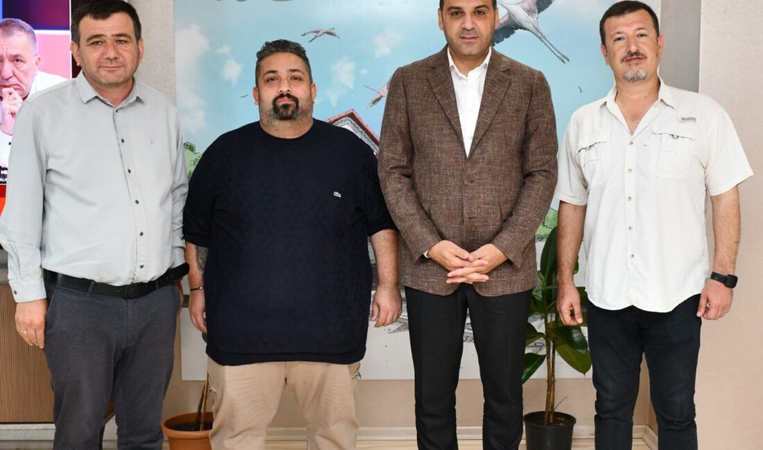 Ege Basın Yayın Derneği (EGE BAYDER)’den gazeteciler Aydan Yalçın, Hüseyin