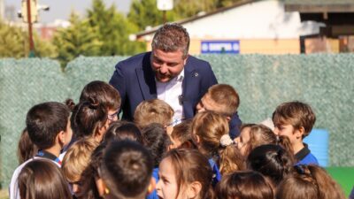 Buca Belediye Başkanı Görkem Duman, Dünya Hayvanları Koruma Günü’nde Sokak