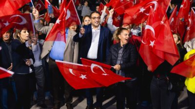 Balçova'da Cumhuriyet Bayramı'nın 2 güne yayılan kutlamalarının ilk
gününde planlanan etkinlikler,