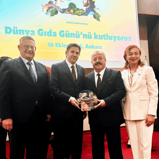 İzmir Ticaret Borsası (İTB), üretimden tüketime kadar olan her safhada
yürüttüğü