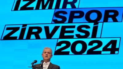 İzmir'in spor zirvesinde ev sahiplerinden biri olarak konuşma yapan İzmir