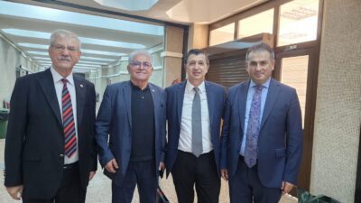 Cumhurbaşkanına hakaret'ten haklarında dava
açılan 27.dönem CHP İzmir Milletvekili Kani Beko