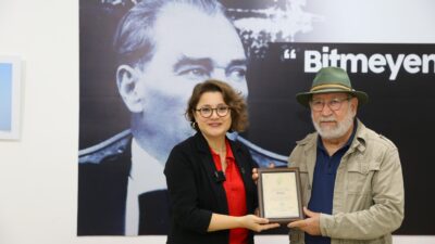 Karabağlar Belediyesi, Cumhuriyetin 101. Kuruluş yılını ilçenin dört bir yanında