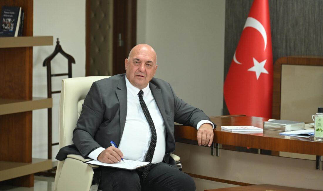 MASKİ Genel Müdürü Talat Postacı, Saruhanlı Muhtarlar Derneği Başkanı Yılmaz