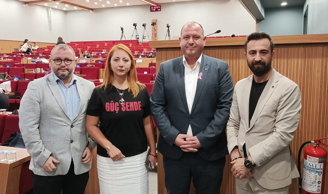 İzmir Büyükşehir Belediyesi Ekim ayı olağan meclis ikinci oturumunda Kadın'a