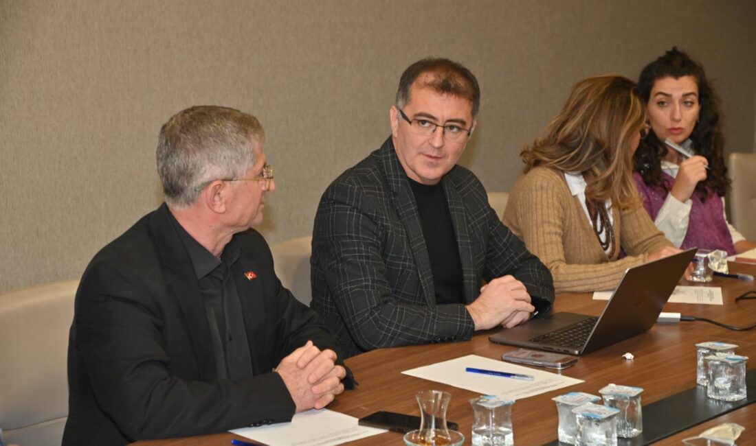 Olası Afet Durumlarına Hazırlık için Kurumlar Bir Araya Geldi Manisa Büyükşehir Belediye Meclisi Deprem ve Doğal Afet Komisyonu, yaşanabilecek