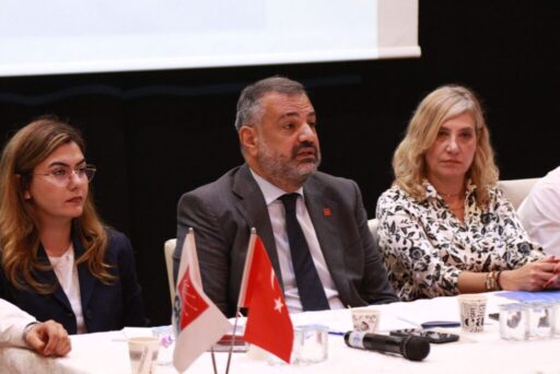 Cumhuriyet Halk Partisi İzmir İl Başkanlığı, kadın ve gençlik örgütleri
kongrelerinin