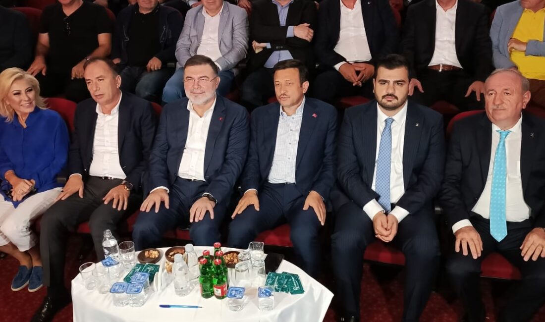 Ak parti Karabağlar kongresinde Hamza Dağ’dan ilginç soru “nerede hata yapıyoruz” AK Parti İzmir’de kongre süreci Karabağlar ile start verdi. Seçim