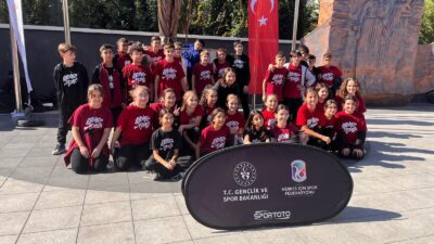 29 Ekim Cumhuriyet Bayramı etkinlikleri kapsamında, İzmir Karabağlar Gençlik spor