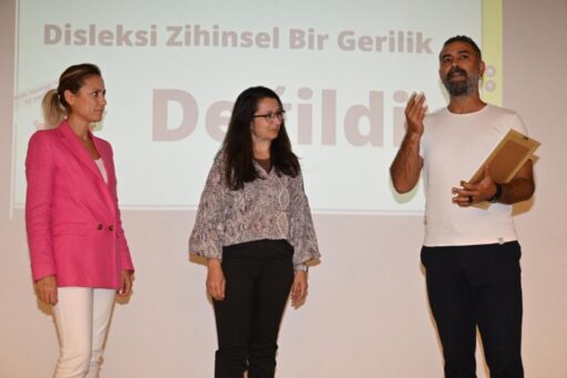 Manisa Büyükşehir Belediyesi, disleksi konusunda farkındalık oluşturmak için hizmet içi