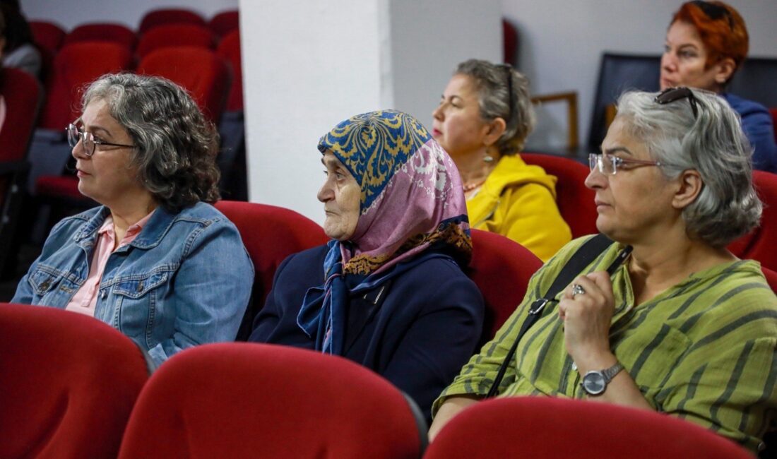 Karşıyaka Belediyesi, Gece Pazarı’nda stant açan kadın girişimcilere yönelik dijital