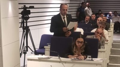 Buca Belediye Meclisi AK Parti Meclis Üyesi Ercan Geçgel, okul