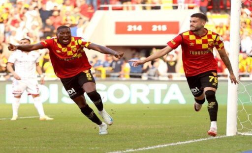 Trendyol Süper Lig'in 8. haftasında Göztepe sahasında ağırladığı Sivasspor'u 3-2