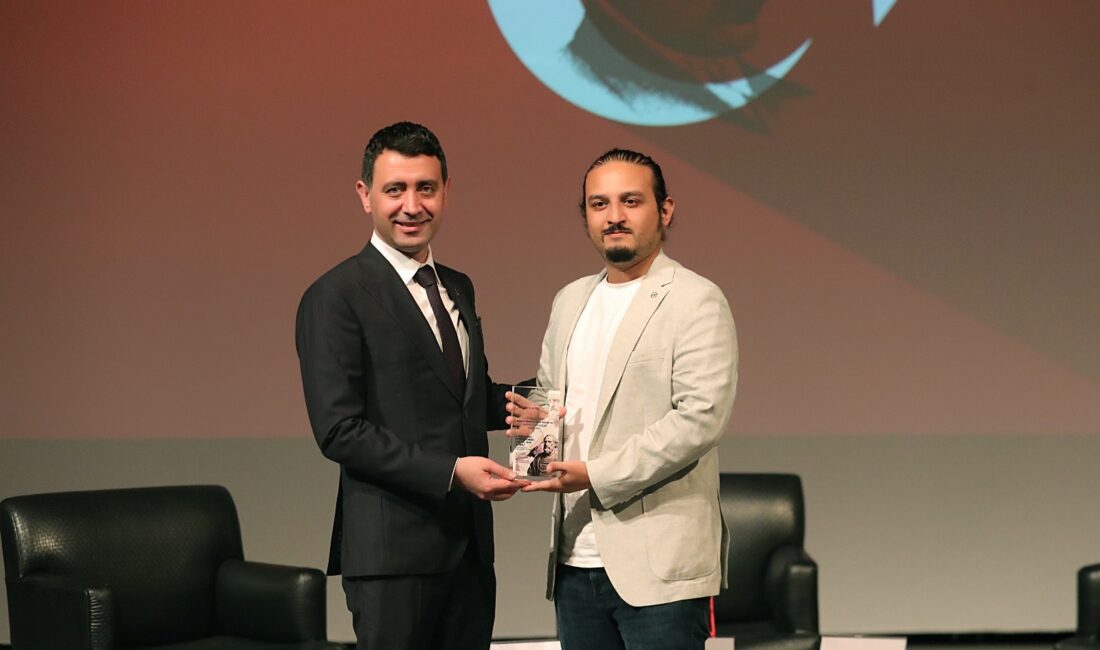 Bayraklı Belediyesi tarafından bu yıl 3’üncüsü düzenlenen Uluslararası Bayraklı Homeros