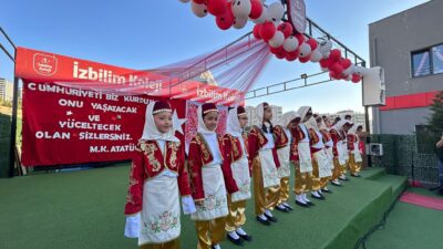 İzbilim kolejlerinde 29 Ekim Cumhuriyet bayramı coşkulu bir şekilde kutlandı