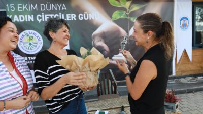 Tarımda çiftçi kadınların tarımsal üretimdeki rollerinin önemine vurgu yapmak, karşılaştıkları