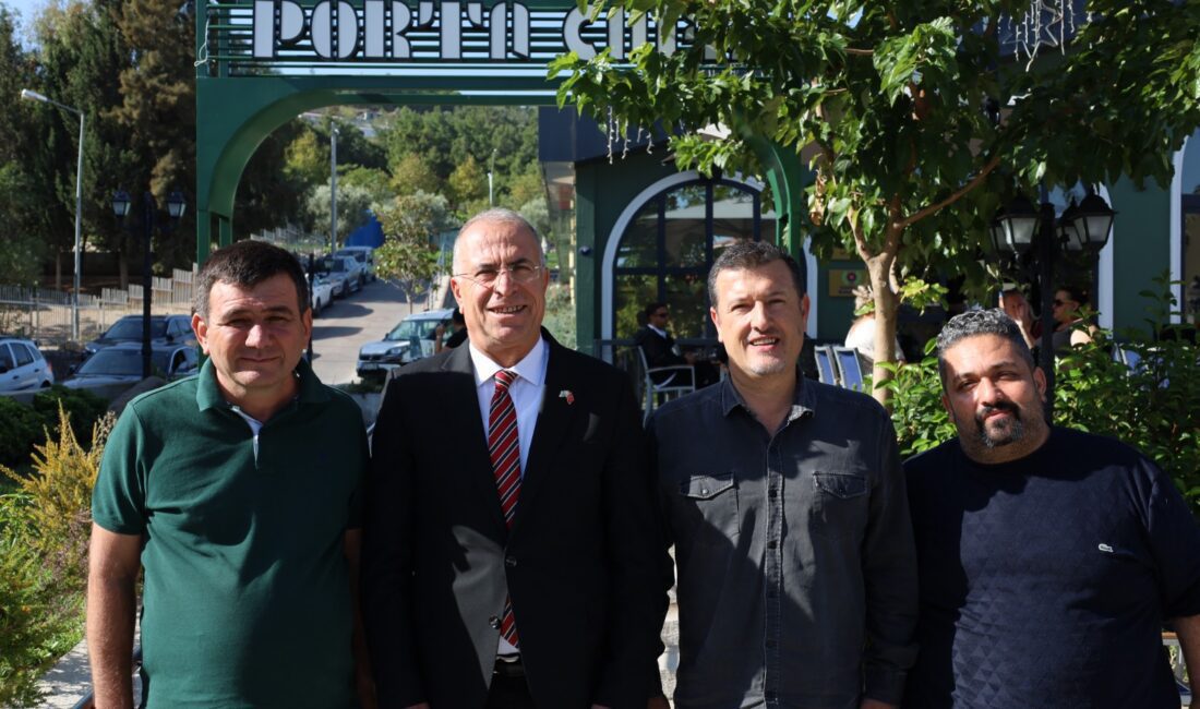 Başkan Ünal Işık’la Porta Cafe’de doğruya doğru… Gaziemir Belediye Başkanı Ünal Işık, Ege Basın Yayın Derneği (EGE