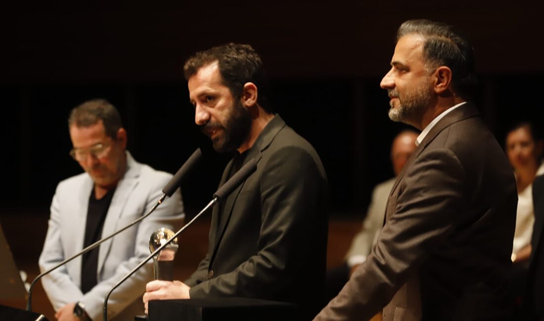 İzmir Büyükşehir Belediyesi’nin Kültürlerarası Sanat Derneği iş birliği ile düzenlediği