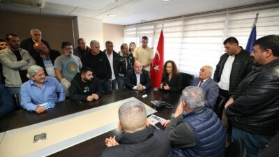 Karşıyaka Belediye Başkanı Yıldız Ünsal; İzmir Pazarcılar Esnafı Odası Başkanı
