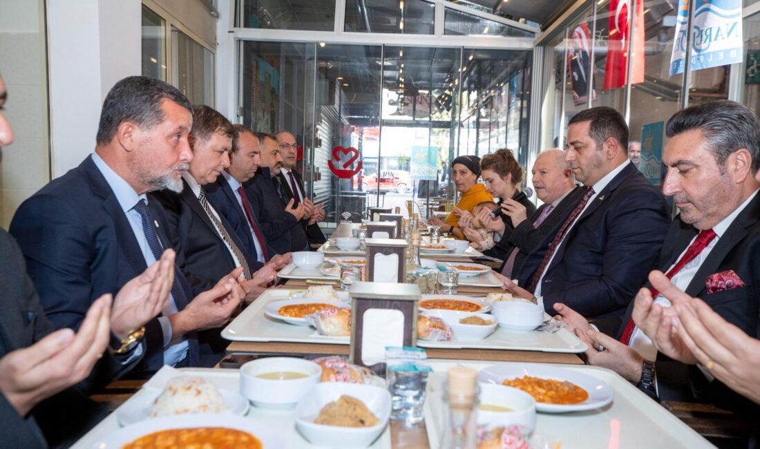 İzmir Büyükşehir Belediye Başkanı Dr. Cemil Tugay, Narlıdere Belediyesi'nin Ulu