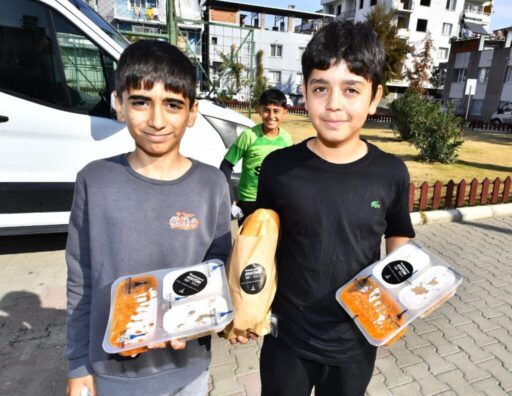 İzmir Büyükşehir Belediyesi, 10 Kasım Atatürk'ü Anma Günü'nde, Atatürk'ün sevdiği