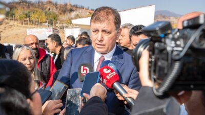 İzmir Büyükşehir Belediye Başkanı Dr. Cemil Tugay, Kovankayası Ağaçlandırma Sahası’ndaki