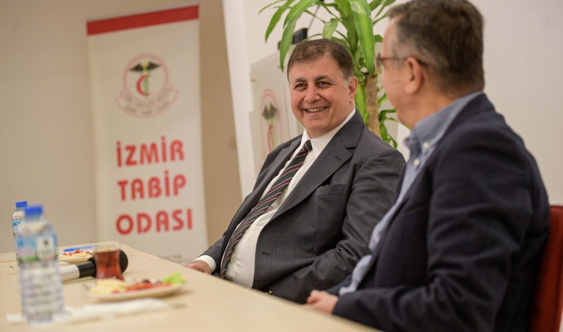 İzmir Büyükşehir Belediye Başkanı Dr. Cemil Tugay, İzmir Tabip Odası’nı