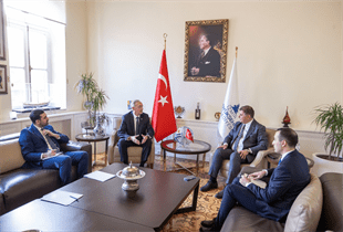 İzmir Büyükşehir Belediye Başkanı Dr. Cemil Tugay, Uruguay Büyükelçisi Hugo