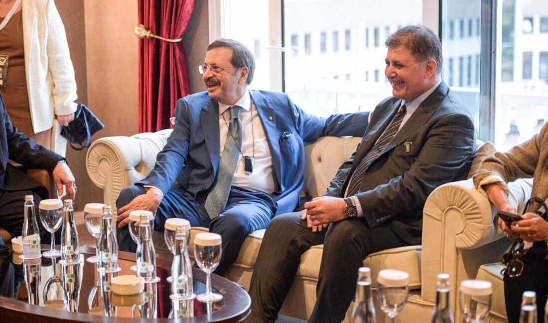 İzmir Büyükşehir Belediye Başkanı Dr. Cemil Tugay, “İkinci Yüzyılın Ekonomisi”